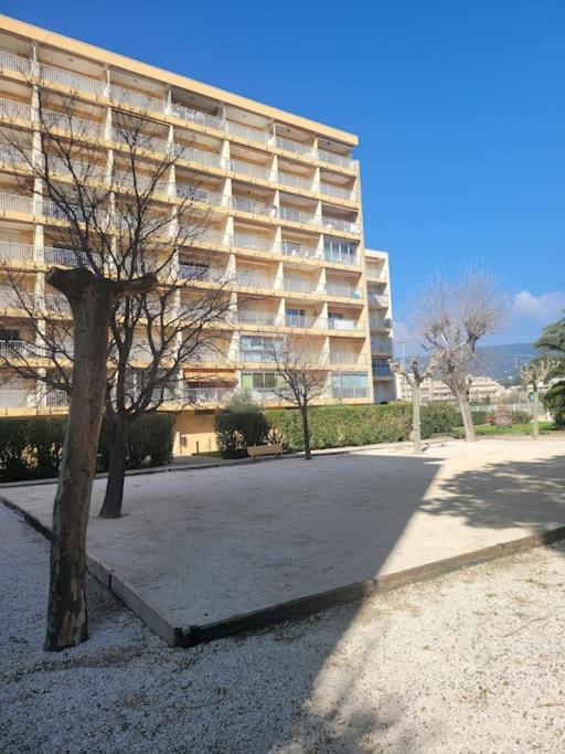 Residence Les Cyclades Le Lavandou Ngoại thất bức ảnh
